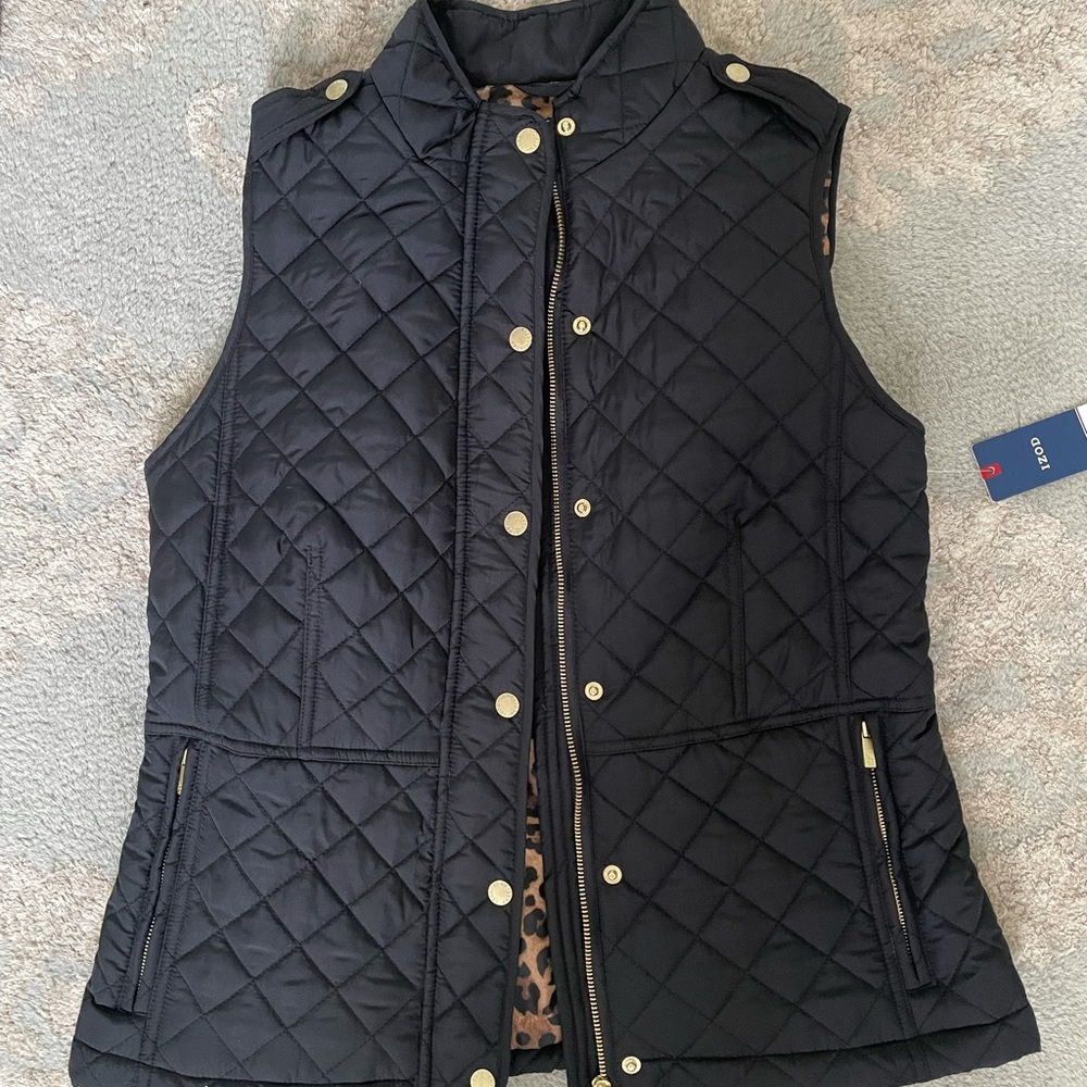 Black Izod vest with gold hardware